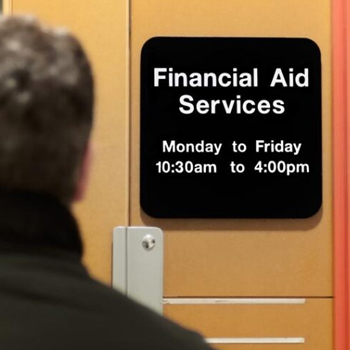 Ways to find emergency student loans